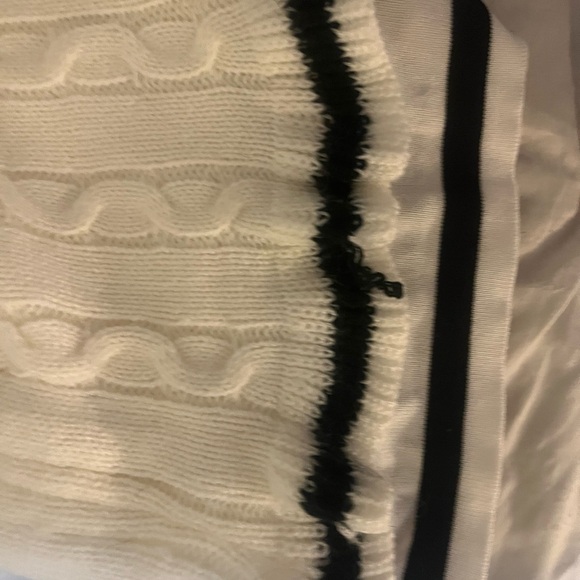 White Two-Piece Set - Picture 4 of 5